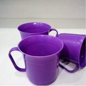 CANECA DE PLASTICO ROXO 300ML